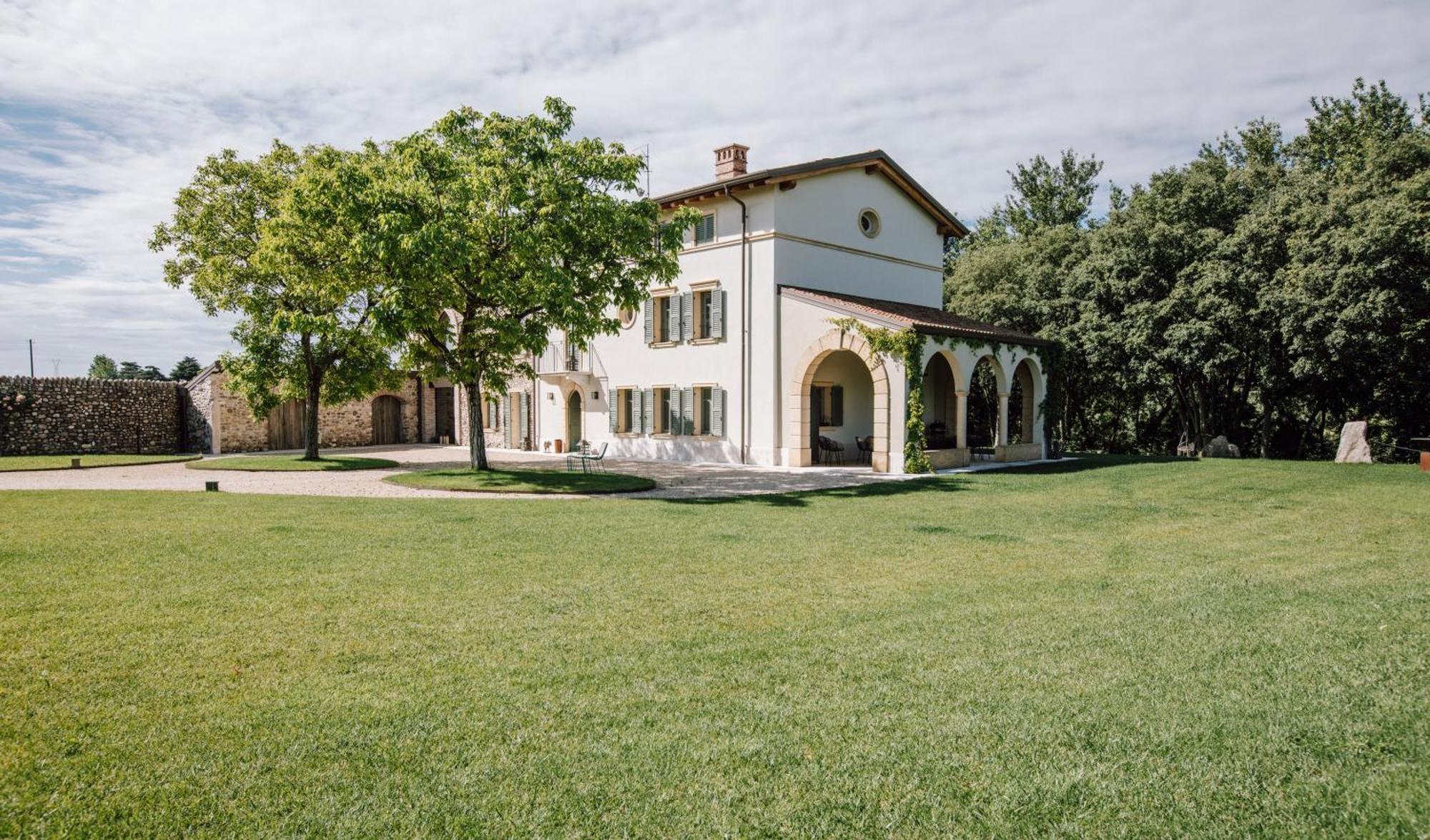 Corte Lanfranconi Relais Pescantina Exterior photo